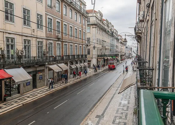 Upscale & Modern 2Bdr Apartment