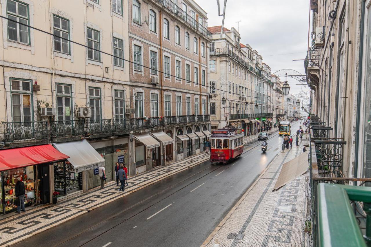 Upscale & Modern 2bdr Apartment Lisbon