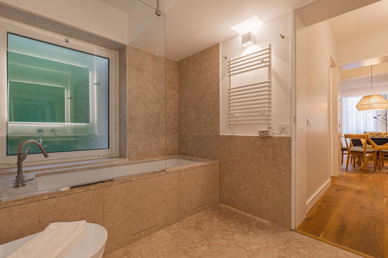 Upscale & Modern 2bdr Lisbon